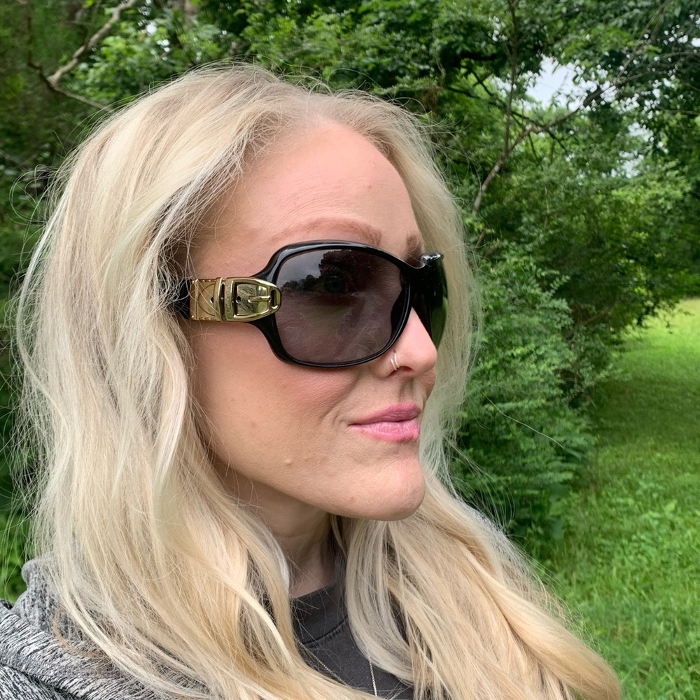 Gucci - Vintage Buckle Oversized Sunglasses